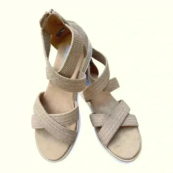 Skechers Women's BOBS Desert Kiss Adobe Princess Sandal Size 9.5 Tan Brand New - Picture 6 of 11